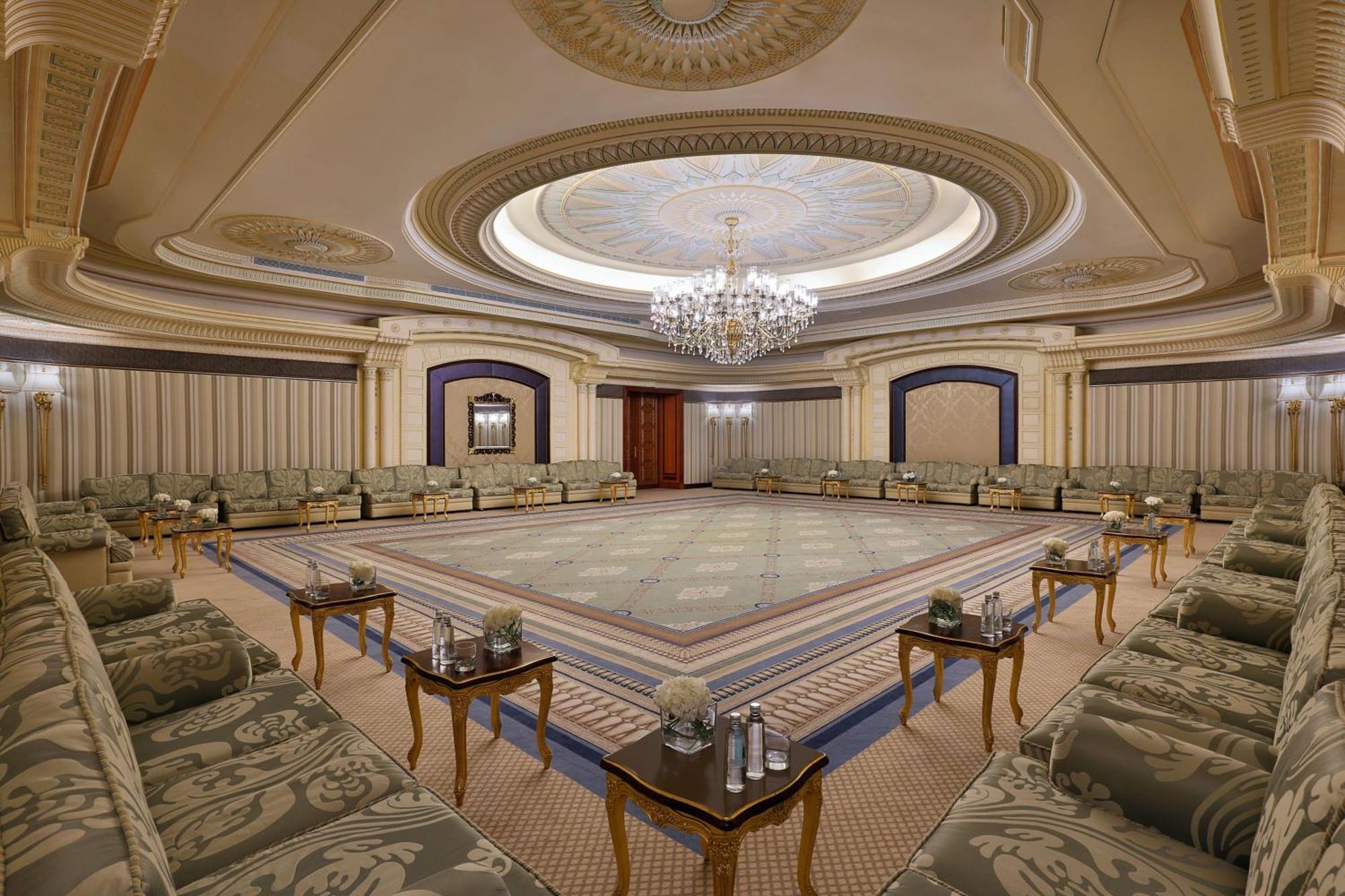 The Ritz-Carlton Jeddah Ξενοδοχείο Εξωτερικό φωτογραφία The ballroom