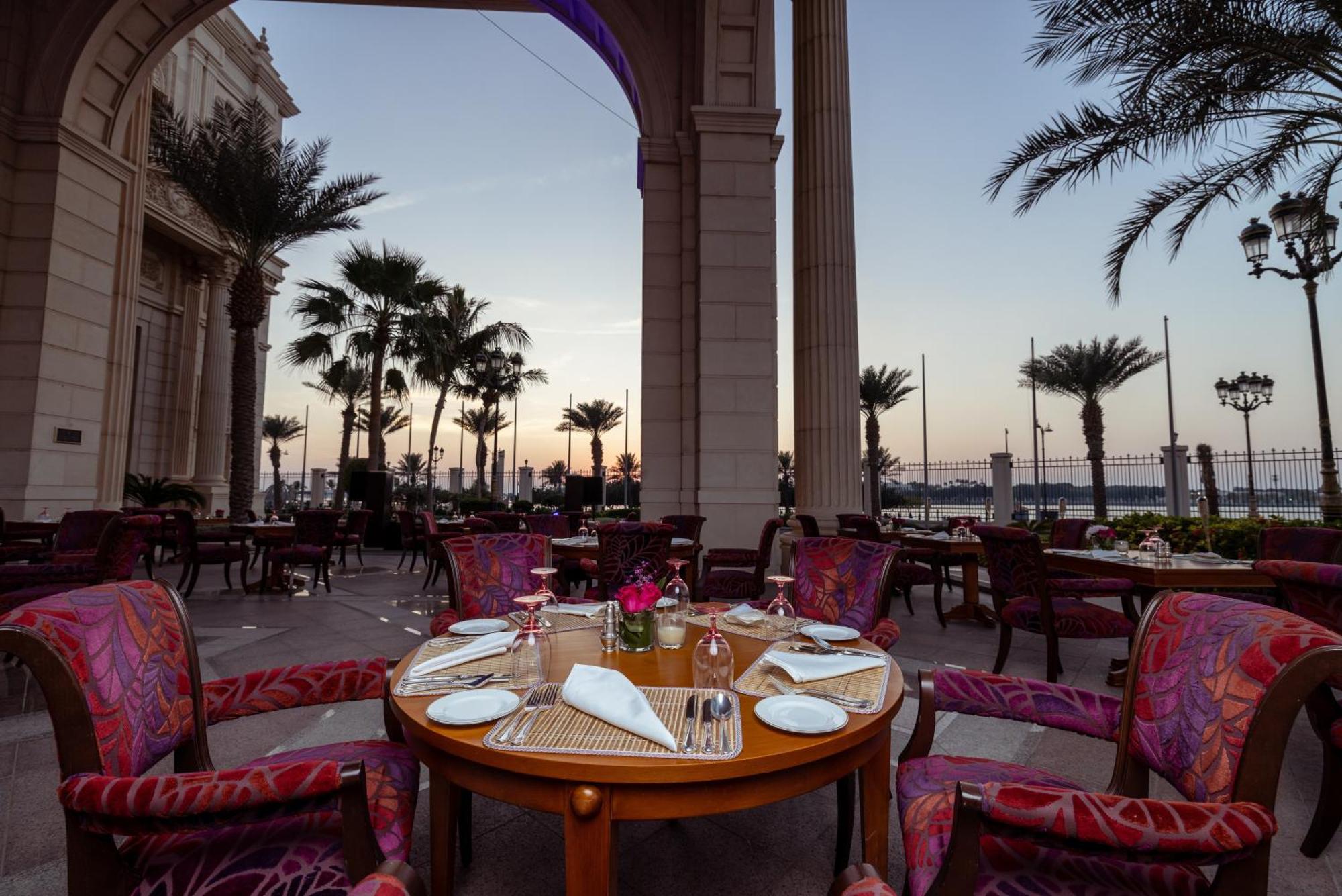 The Ritz-Carlton Jeddah Ξενοδοχείο Εξωτερικό φωτογραφία The Palace Downtown